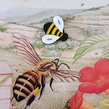 Load image into Gallery viewer, Bumble Bee Brooch
