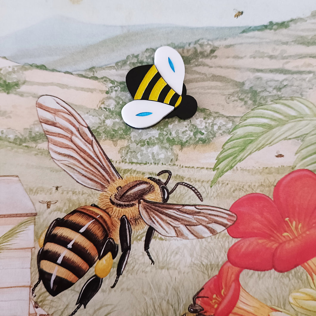 Bumble Bee Brooch