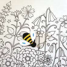 Load image into Gallery viewer, Bumble Bee Brooch
