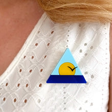 Load image into Gallery viewer, Sunrise Brooch
