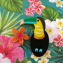 Load image into Gallery viewer, Tag the Toucan Brooch CLEARANCE
