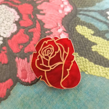 Load image into Gallery viewer, Mini Brooch Rose
